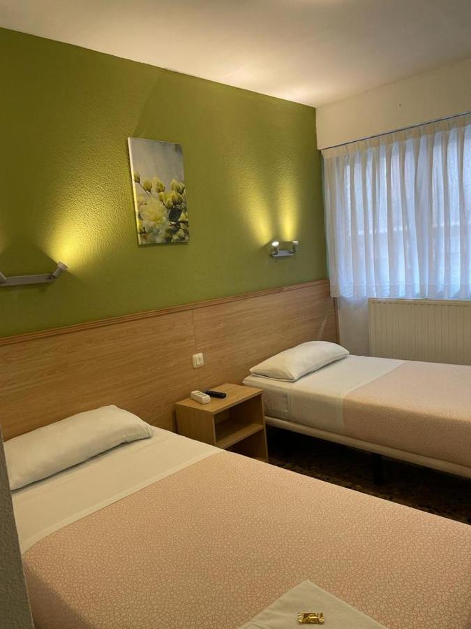 Hostal Milmarcos Zaragoza Eksteriør bilde