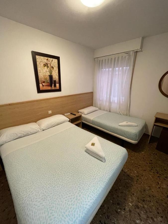 Hostal Milmarcos Zaragoza Eksteriør bilde