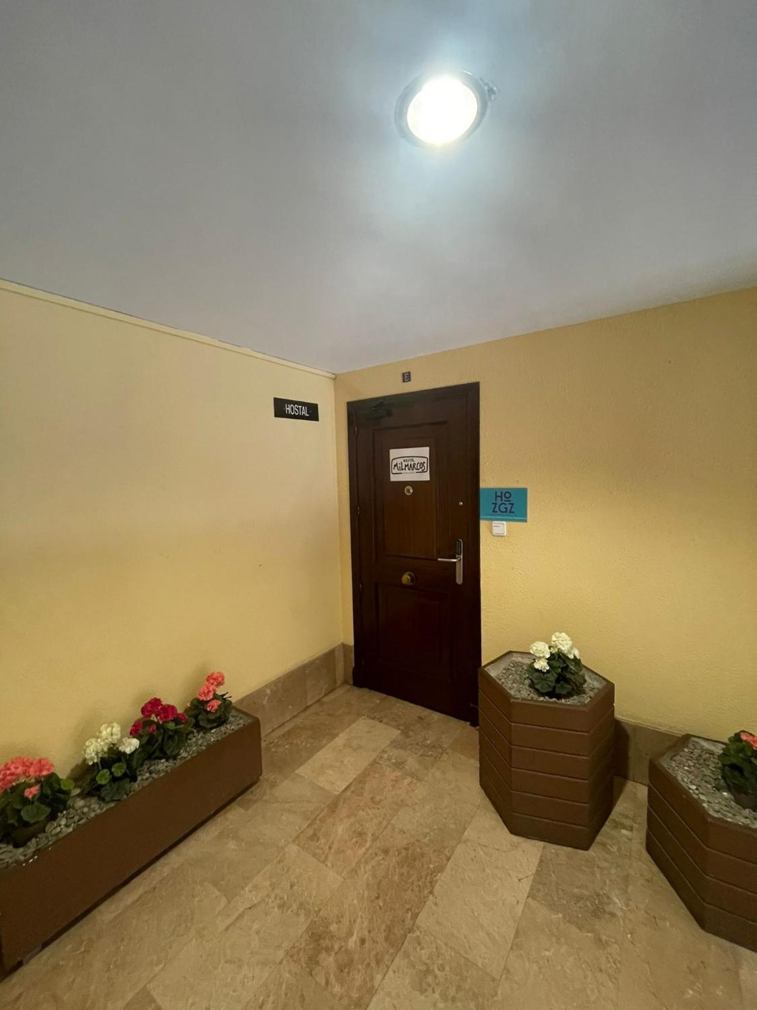 Hostal Milmarcos Zaragoza Eksteriør bilde