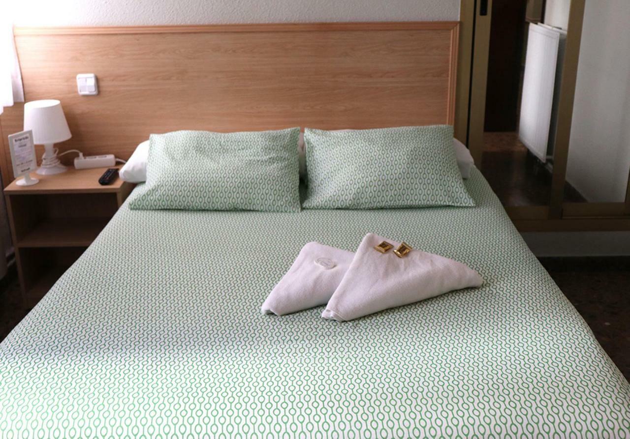 Hostal Milmarcos Zaragoza Eksteriør bilde