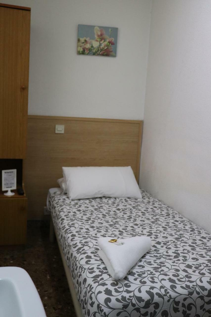 Hostal Milmarcos Zaragoza Eksteriør bilde