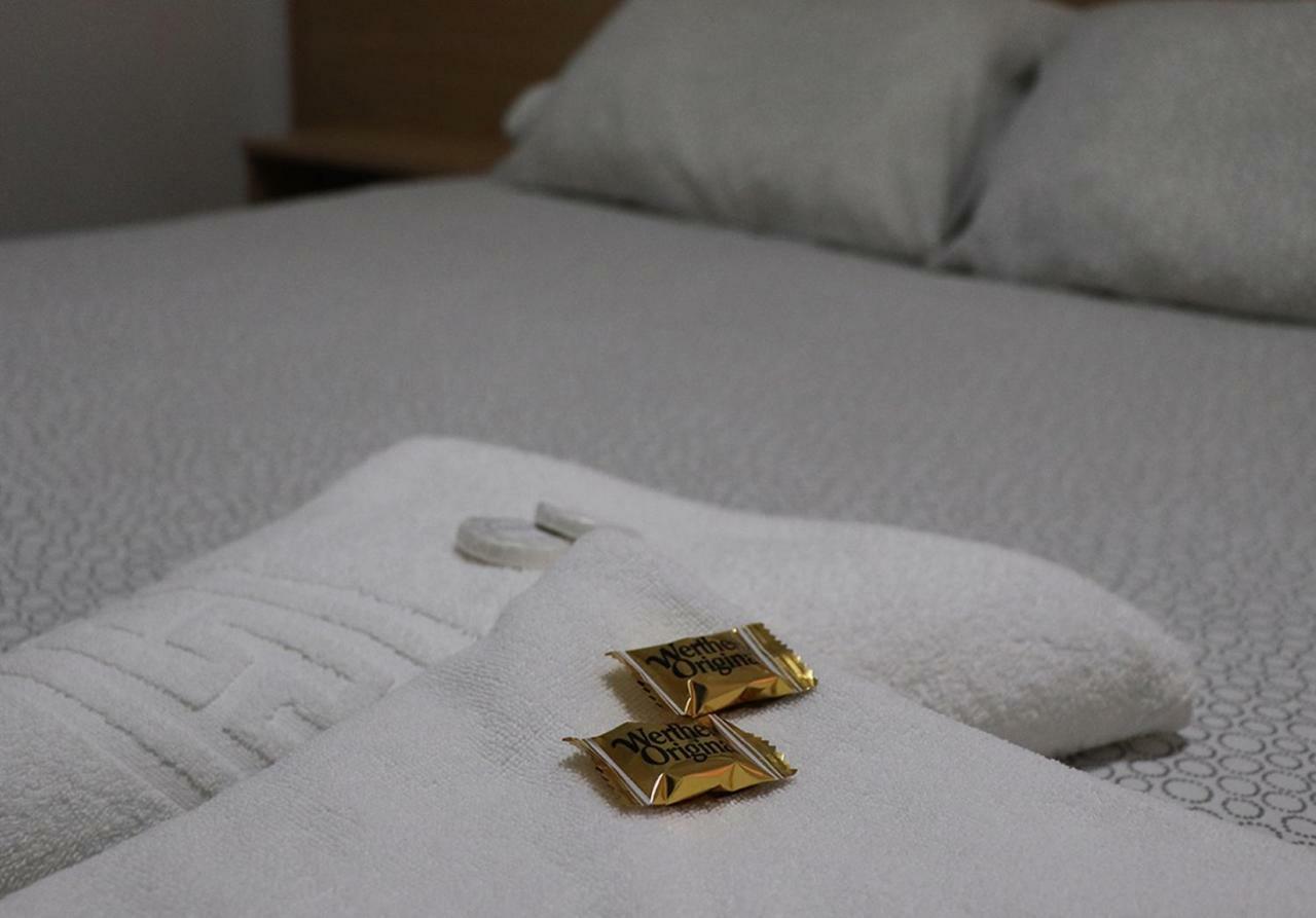Hostal Milmarcos Zaragoza Eksteriør bilde